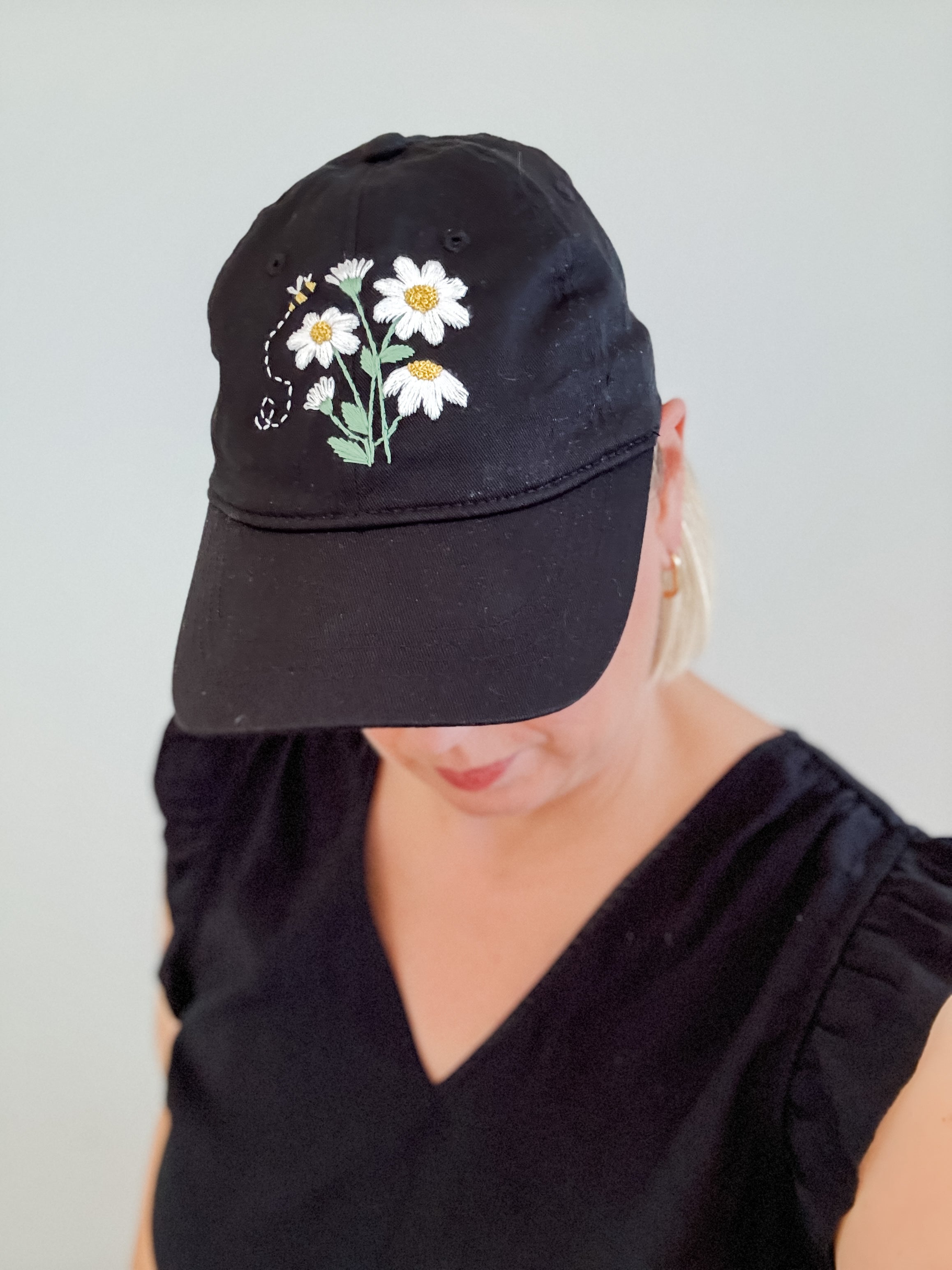 Daisy Days Hat (Black, 100% Cotton)