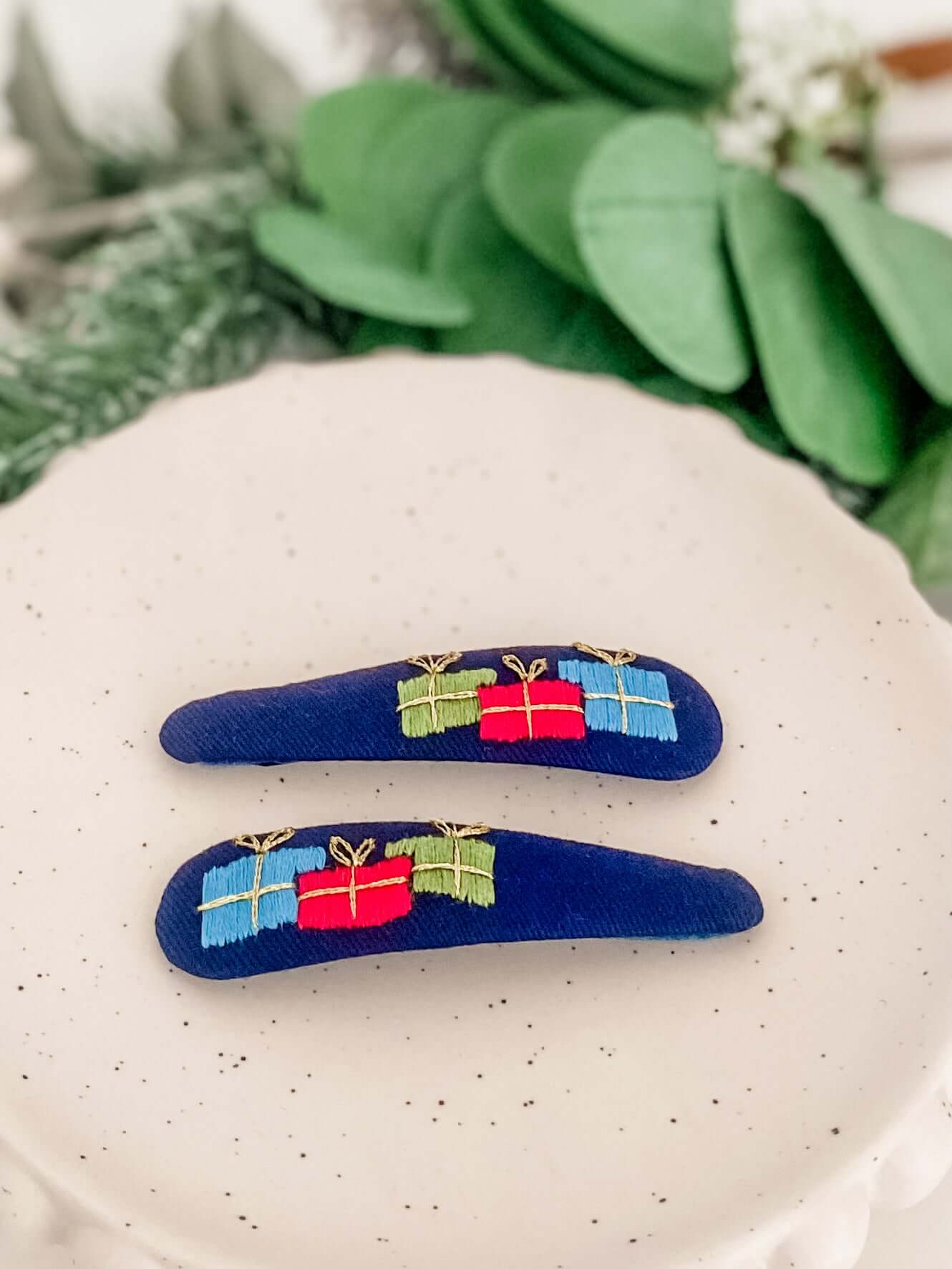 Christmas Hand-embroidered Hair clips - Pair