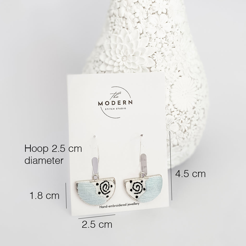 Kuro Collection – Hand-Embroidered Swirl Earrings (Silver)