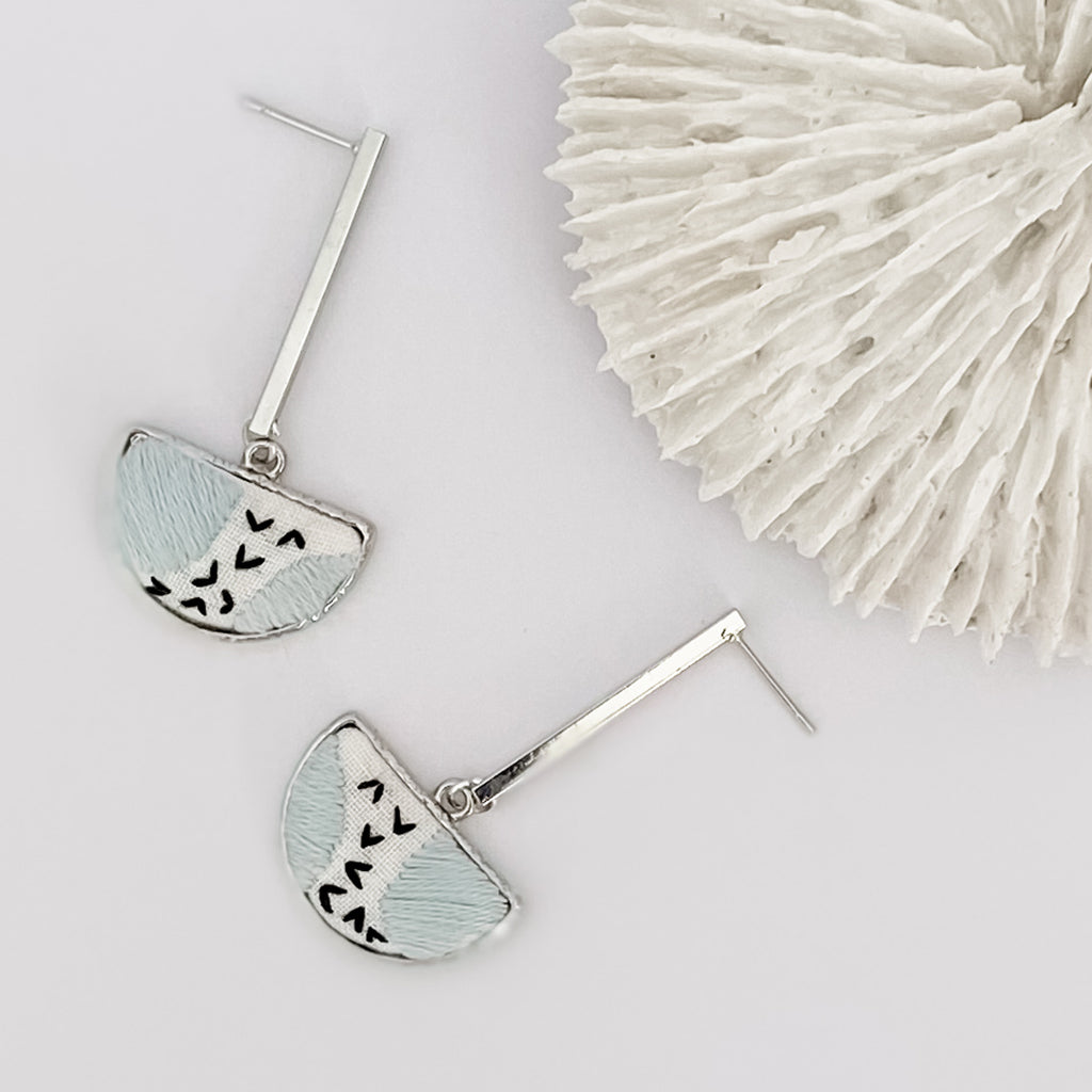 Kuro Collection – Hand-Embroidered Chevron Earrings (Silver)