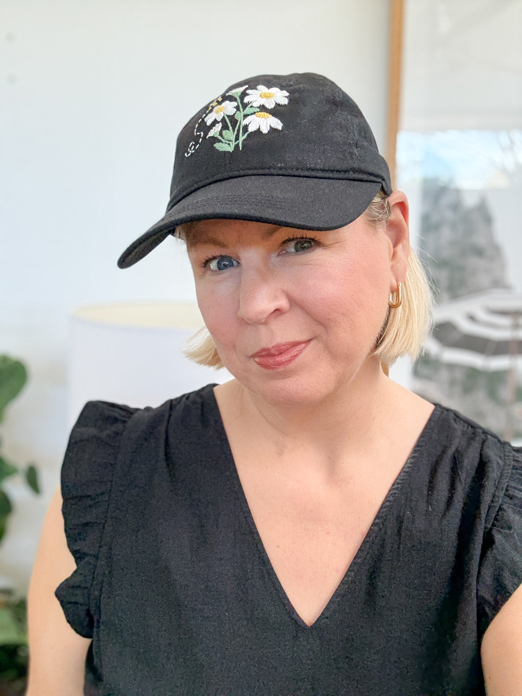 Daisy Days Hat (Black, 100% Cotton)