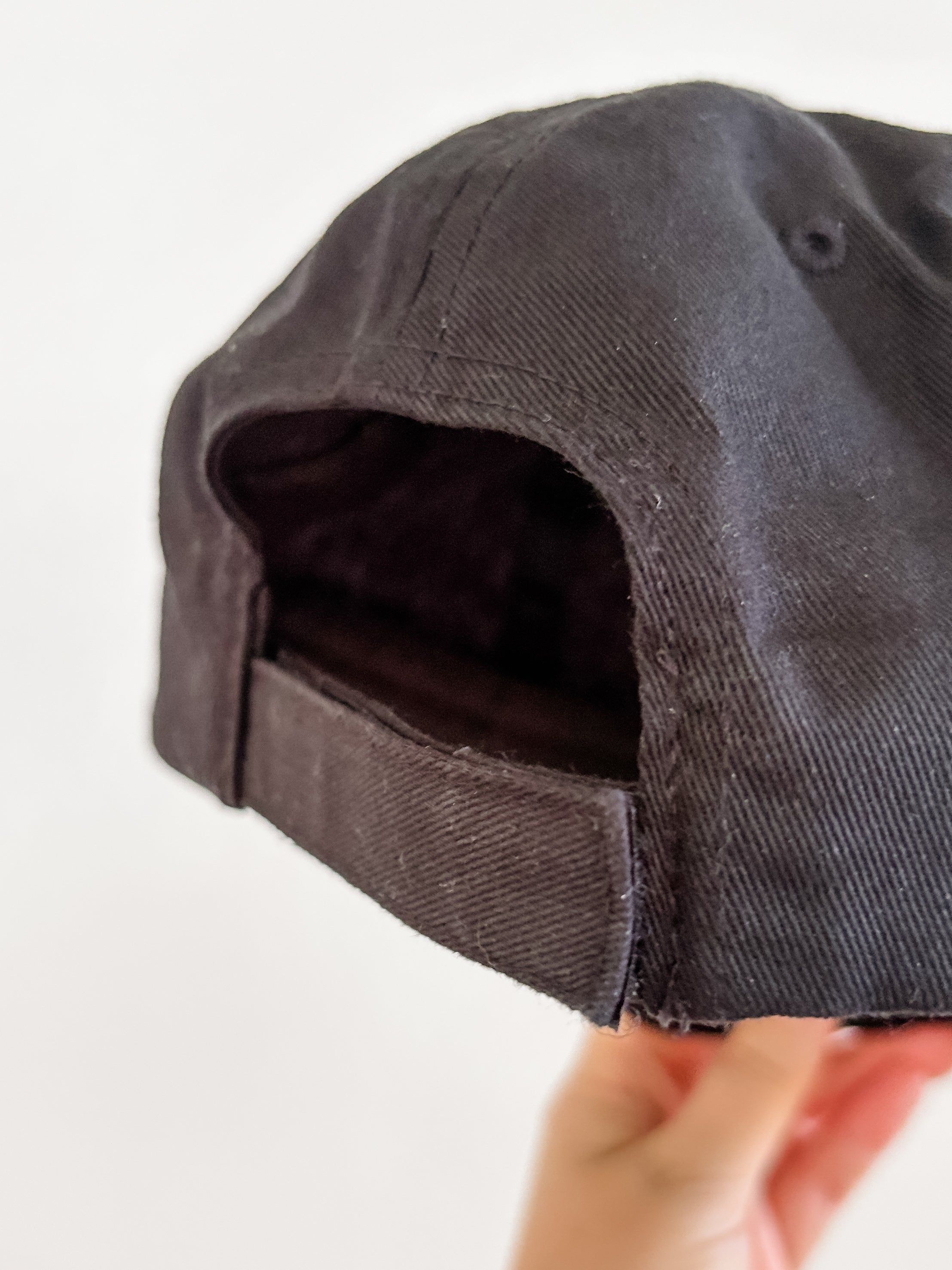 Daisy Days Hat (Black, 100% Cotton)