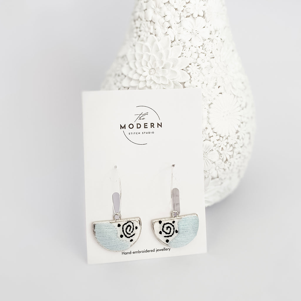 Kuro Collection – Hand-Embroidered Swirl Earrings (Silver)
