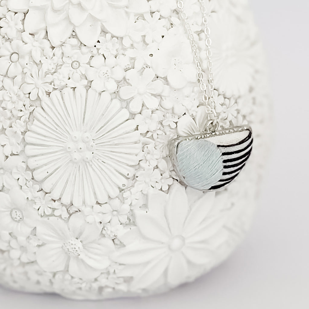 Kuro Collection – Hand-Embroidered Stripes Necklace (Silver)