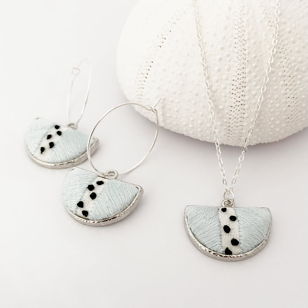 Kuro Collection – Hand-Embroidered Dots Earrings (Silver)