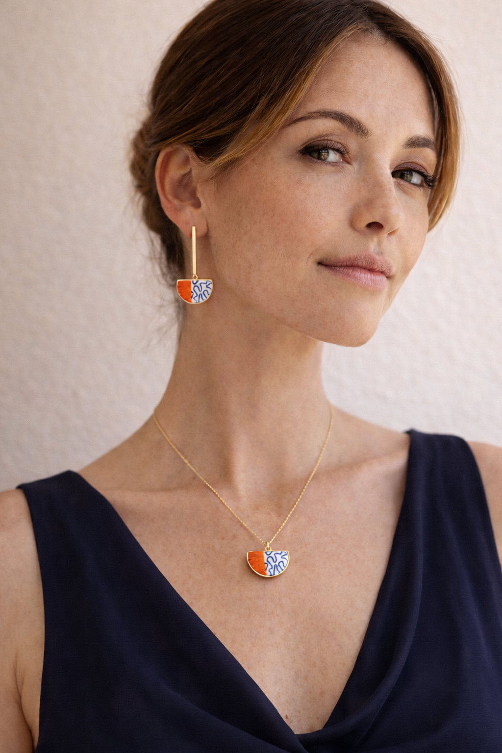 Solana Abstract Lines Necklace