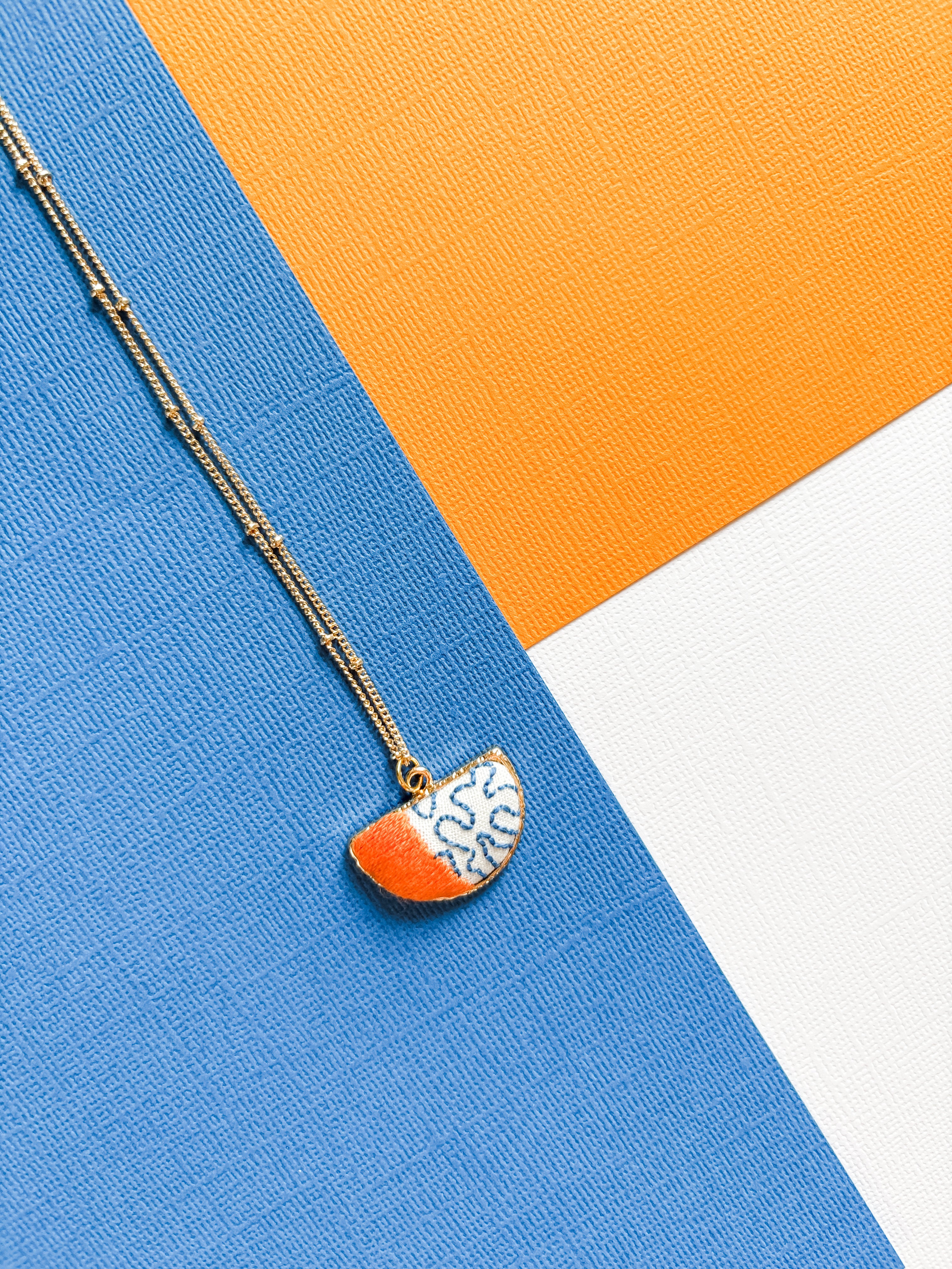 Solana Abstract Lines Necklace